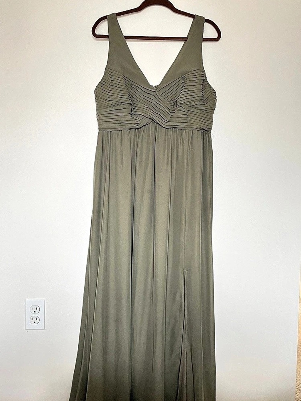 Birdy Grey Pleated Maxi Dress in Sage Green Size